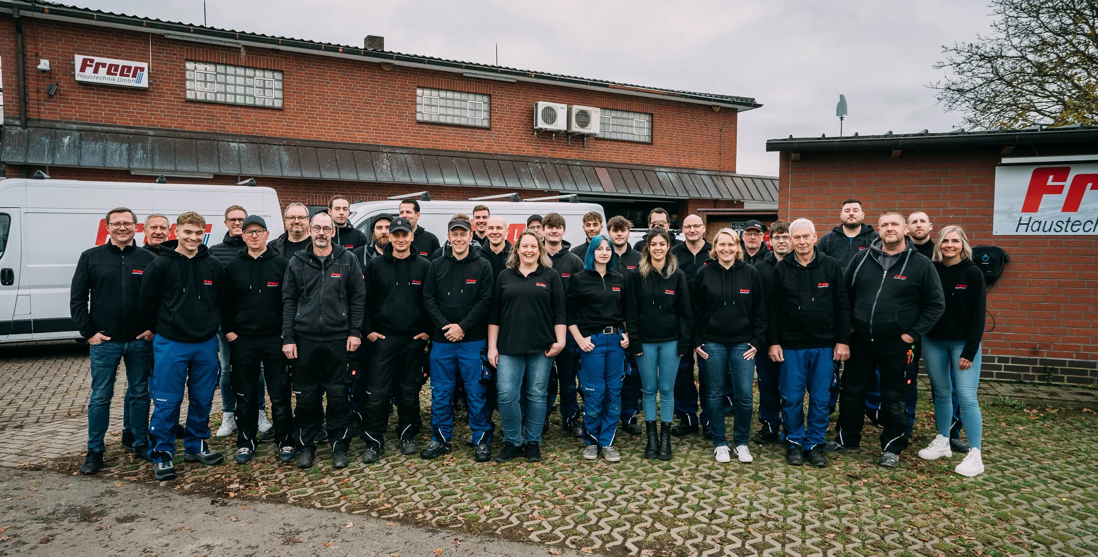 Das gesamte Team von Freer Haustechnik GmbH